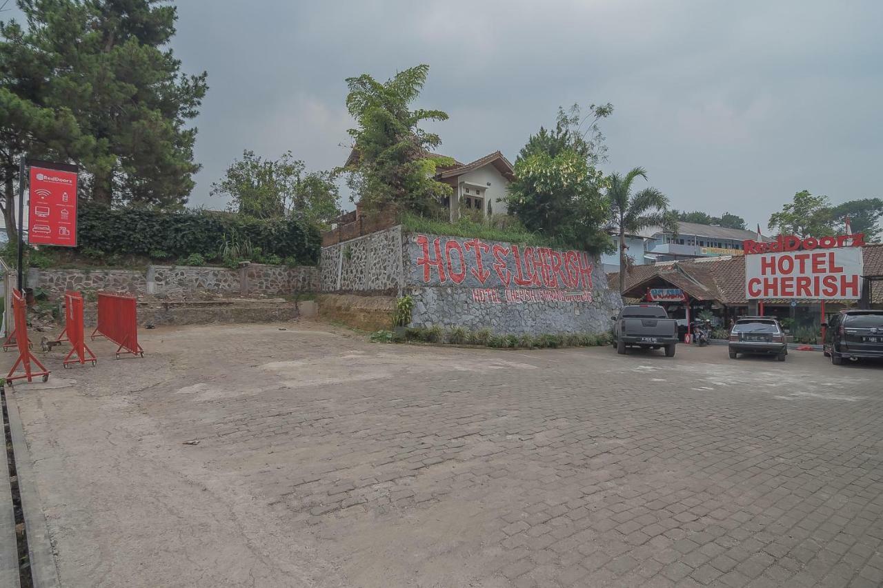 Reddoorz Near Dusun Bambu Lembang 2*